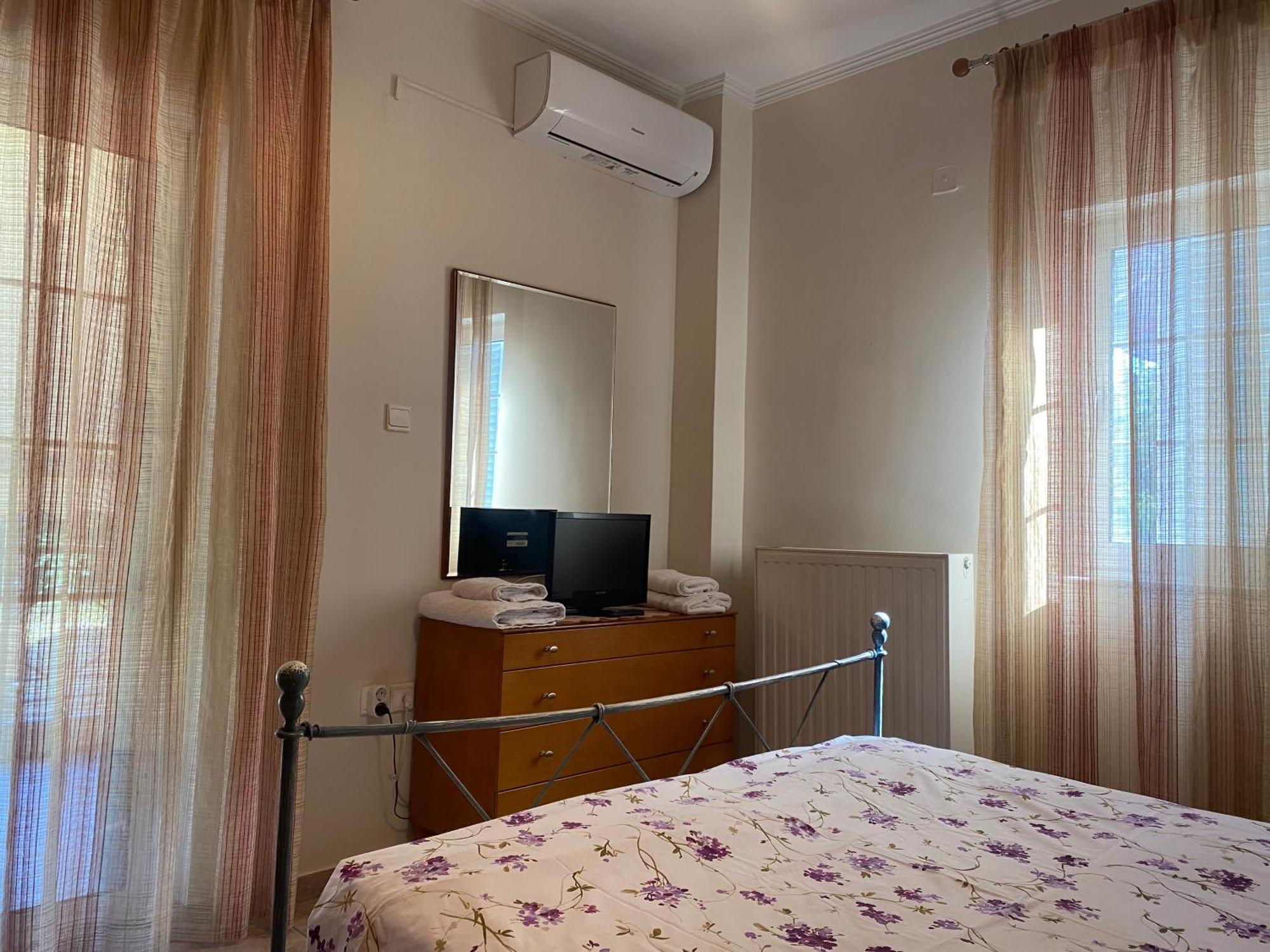 Cozy & Quiet City Apartment Tríkala Екстериор снимка